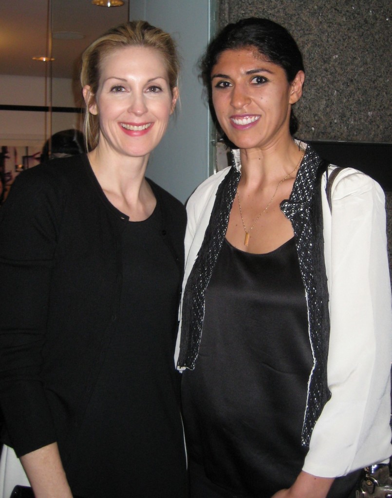 Kelly Rutherford, Lara Eurdolian