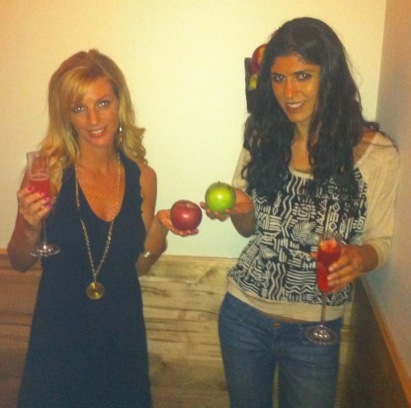 Laura Boyens, Lara Eurdolian