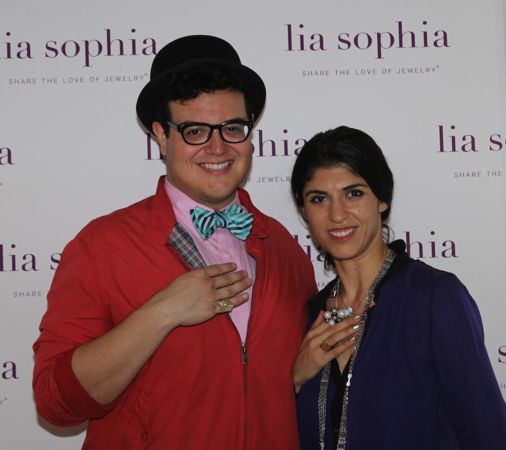 Jonathan Valdez, Lara Eurdolian